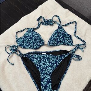 VENUS Navy & Aqua Leaf-Print Tie Bikini Set
